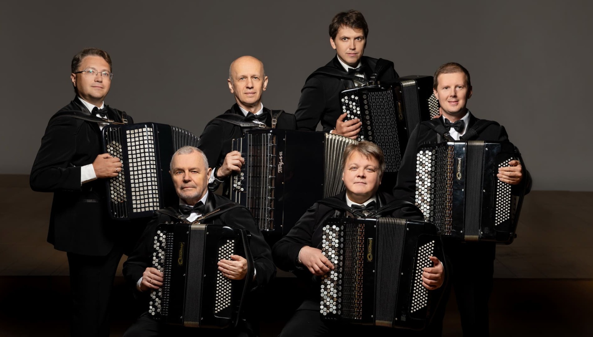 Играют баянисты Оркестра имени Н. П. Осипова