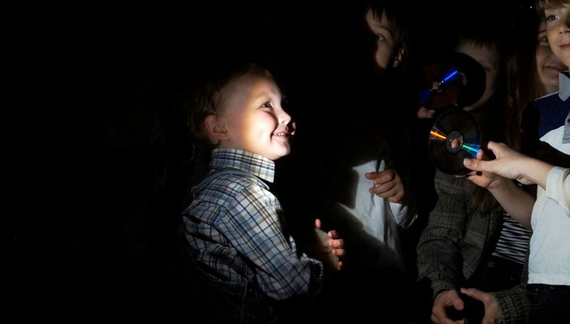 Светотень
Мастер-класс по теневому театру