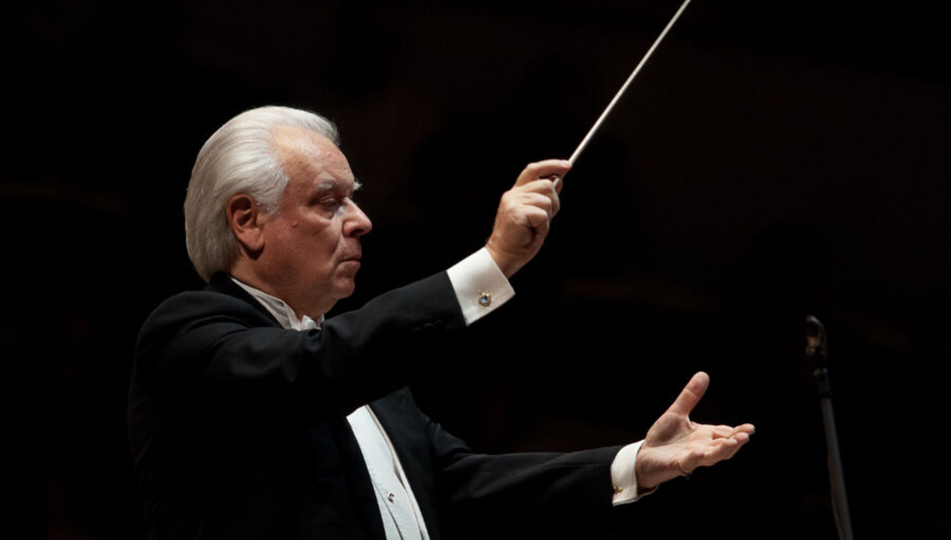 Избранные увертюры к русским операм.
Академический симфонический оркестр Московской филармонии,
Юрий Симонов