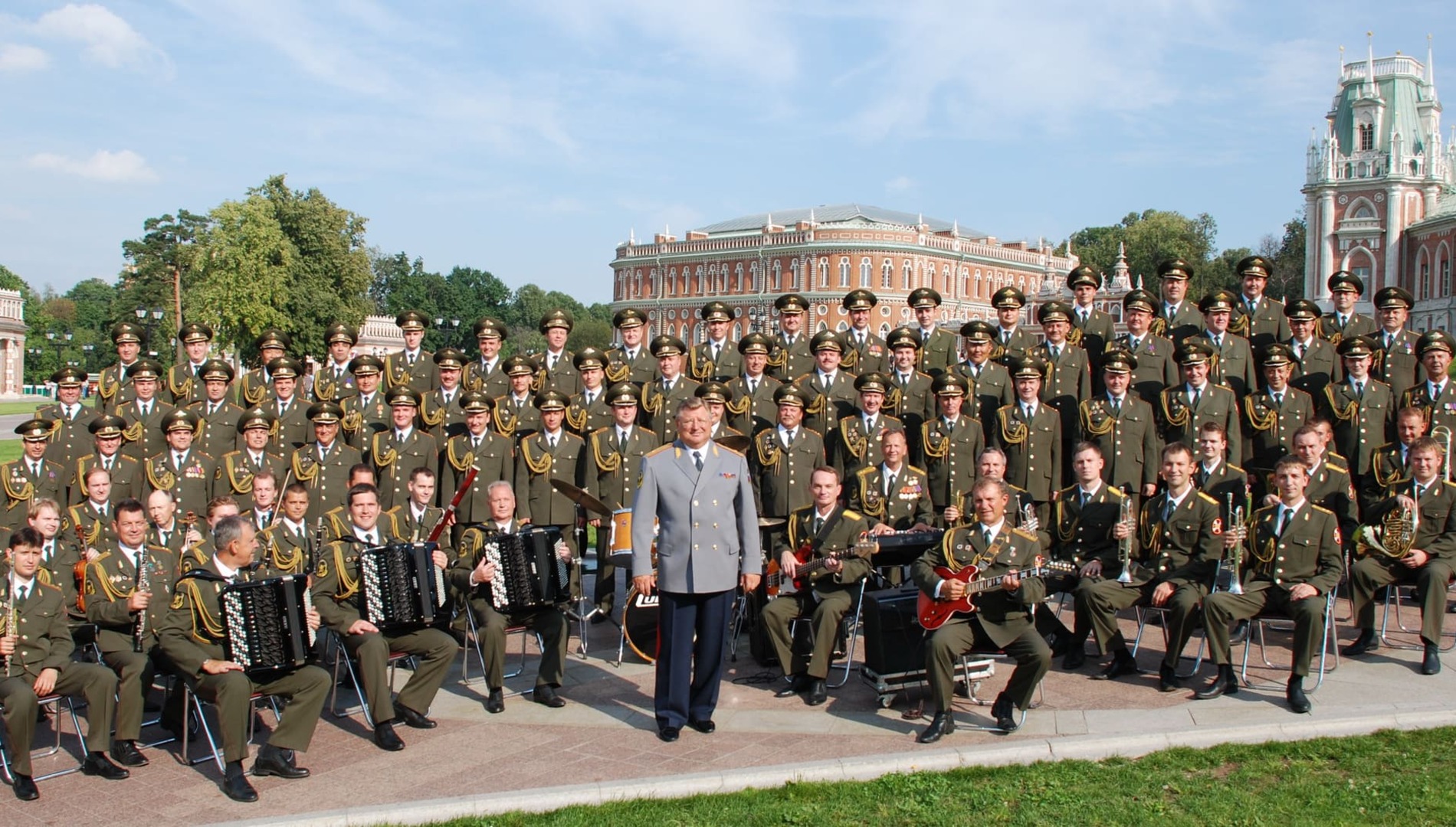 Академический ордена «За заслуги в культуре и искусстве» ансамбль песни и пляски войск Национальной гвардии Российской Федерации
