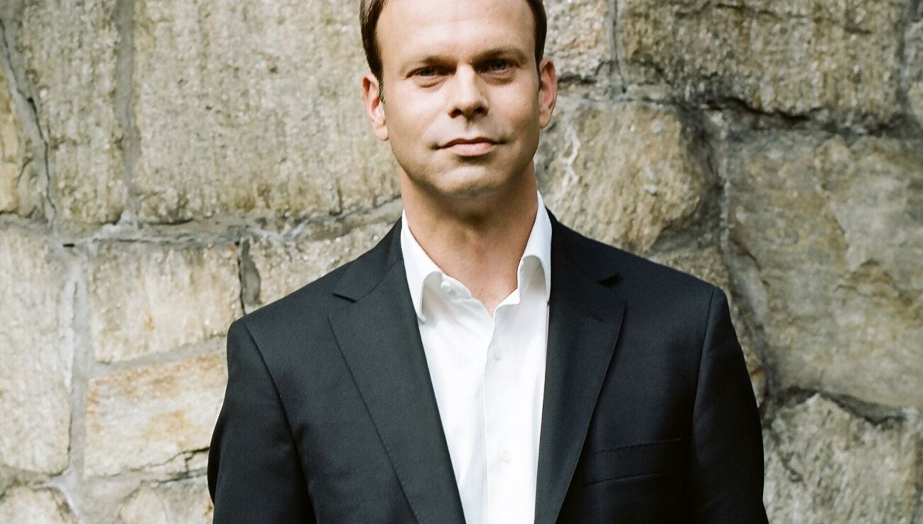 Штефан Владар