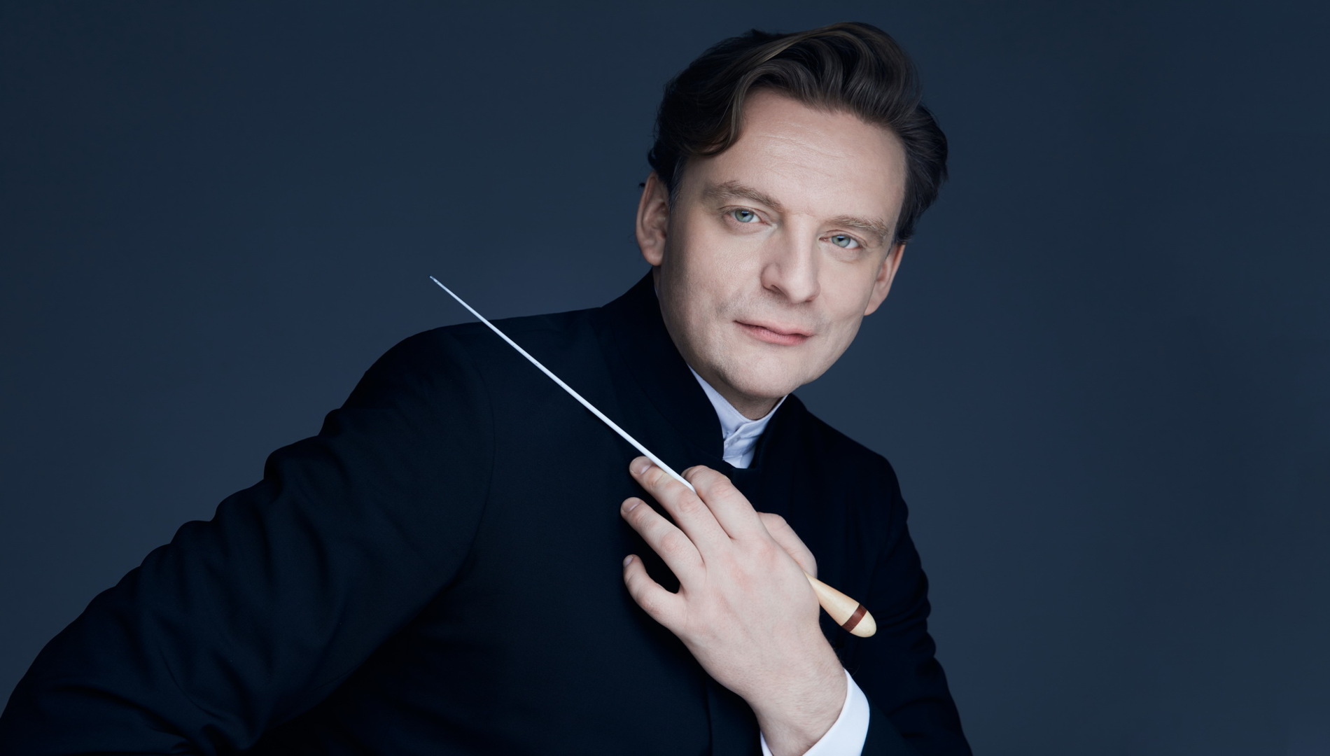 Антон Шабуров