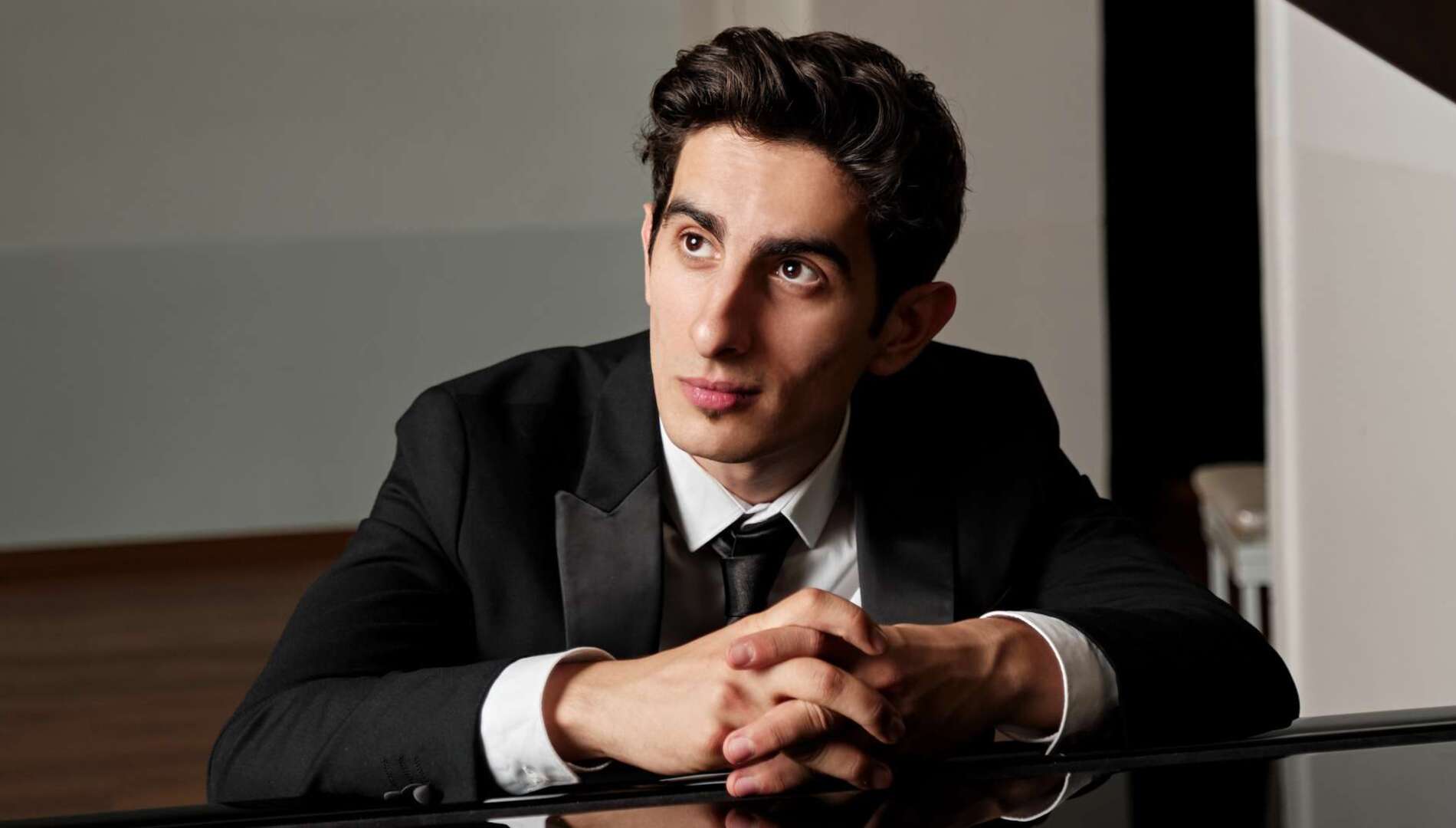 Даниэль Адиянц