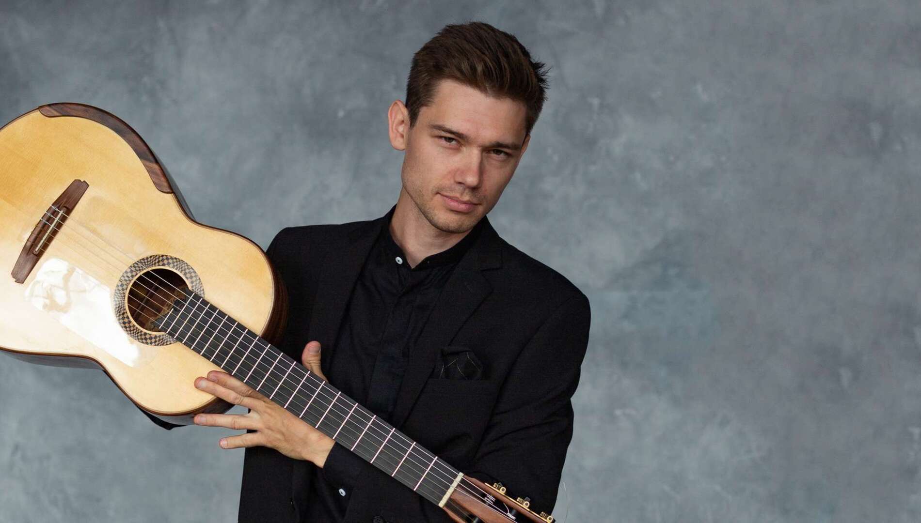 Егор Свеженцев